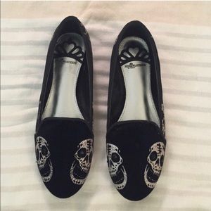 Fergalicious skull flats